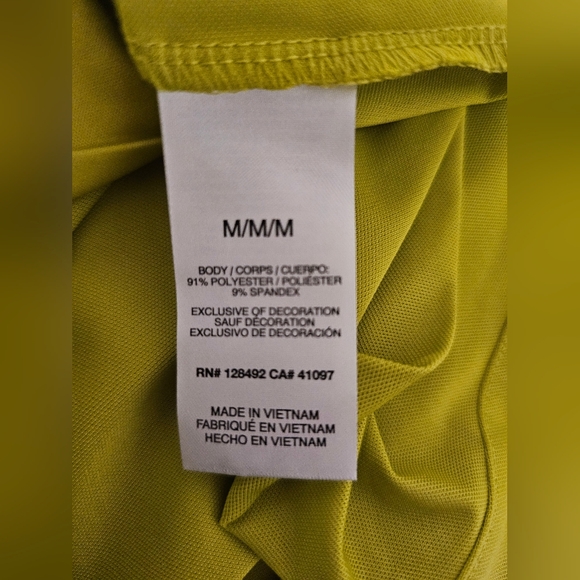 Greg Norman Play Dry Chartreuse Athletic Dress Women's Size Medium NWT - Picture 2 of 9